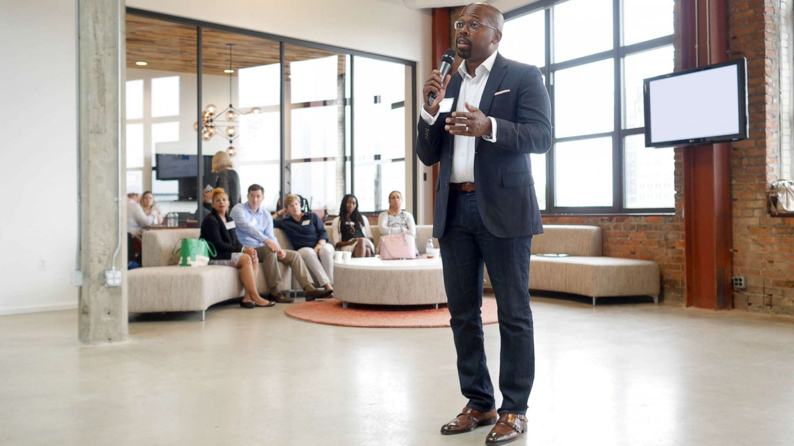 Mortgage Brokers — connecting by our underwriting team